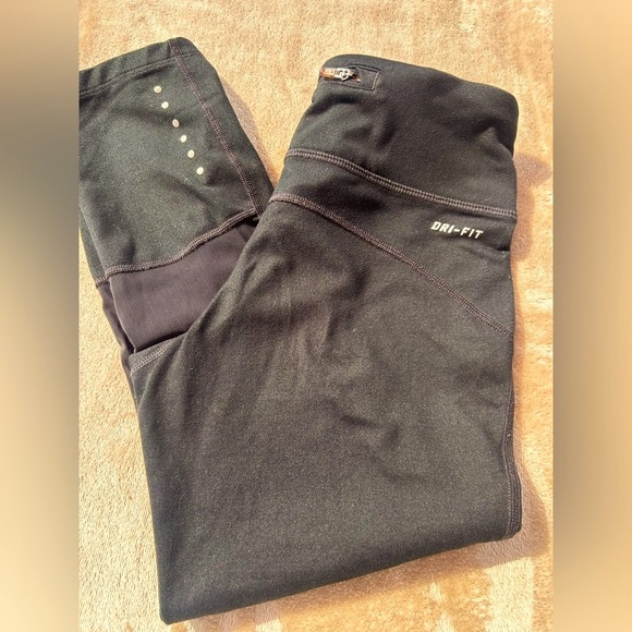 Nike Power Epic Run Crop Leggings – Women’s XS – Black - Picture 3 of 11